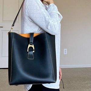 New! Dooney Bourke large Brynn leather bag